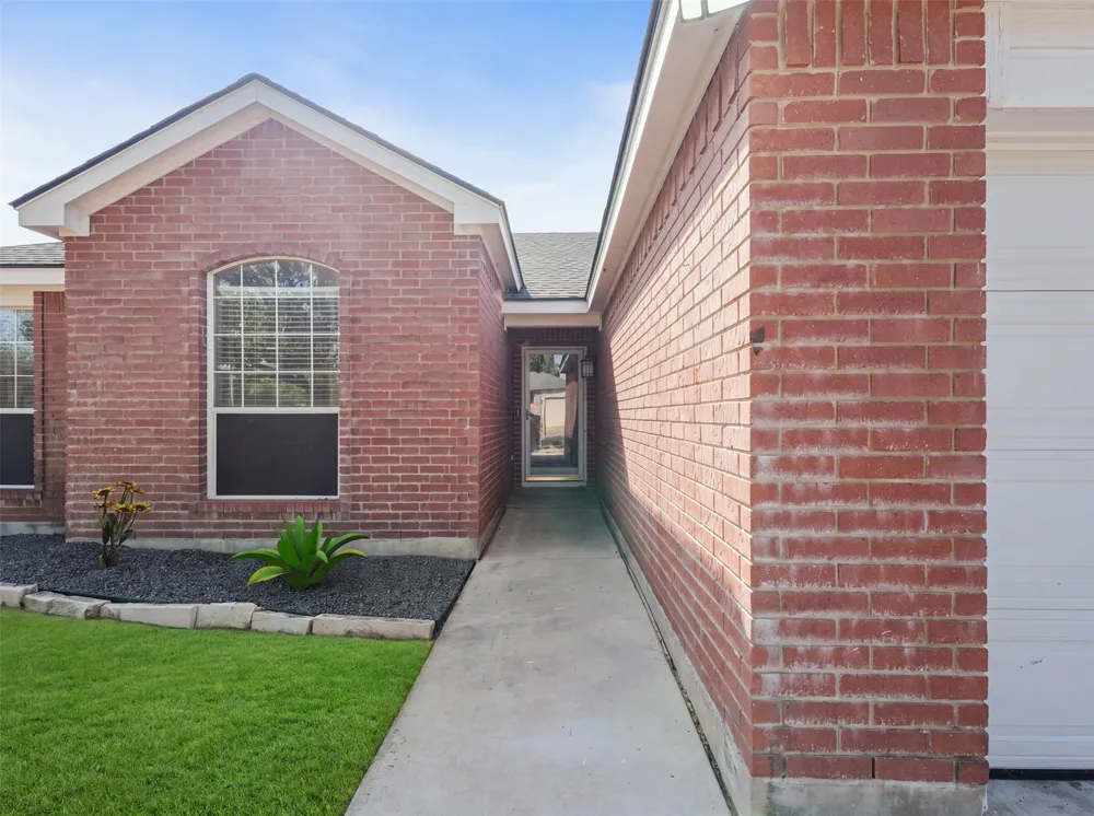 276 Jerry Lees Trail Kyle, TX 78640