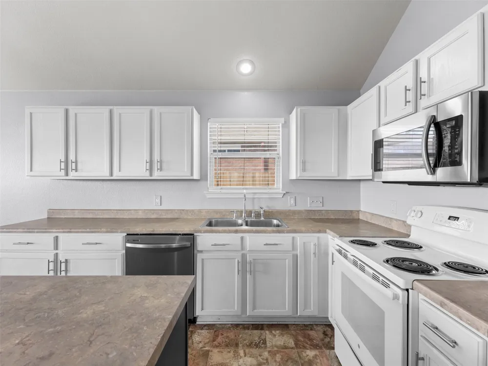 276 Jerry Lees Trail Kyle, TX 78640
