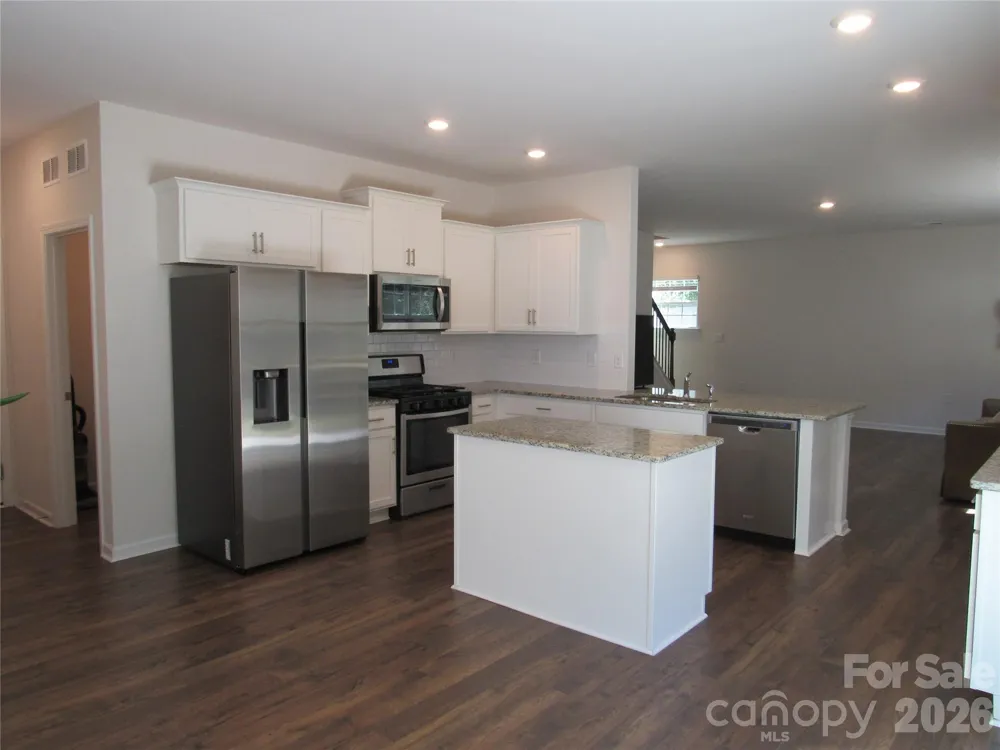 7128 Bandera Drive Charlotte, NC 28214