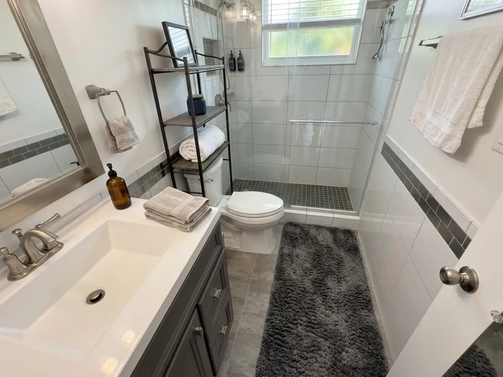 2555 NE 11th Street #303 Fort Lauderdale, FL 33304
