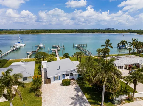 1604 SEAWAY DRIVE