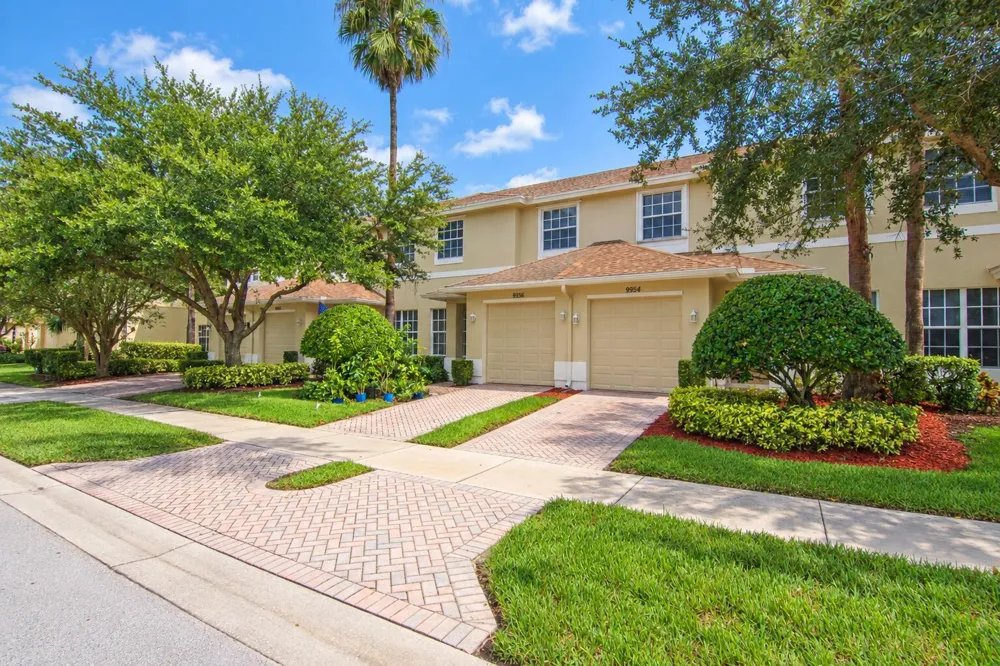9954 E Villa Circle Vero Beach, FL 32966