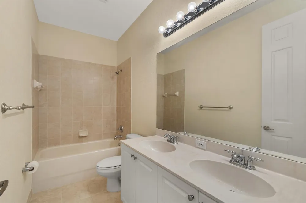 9954 E Villa Circle Vero Beach, FL 32966