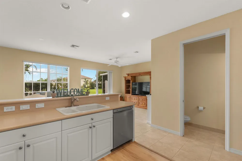 9954 E Villa Circle Vero Beach, FL 32966