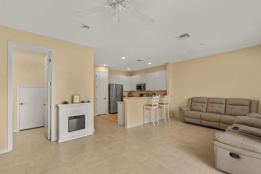 9954 E Villa Circle Vero Beach, FL 32966