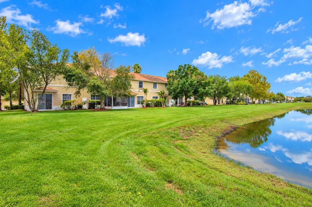 9954 E Villa Circle Vero Beach, FL 32966