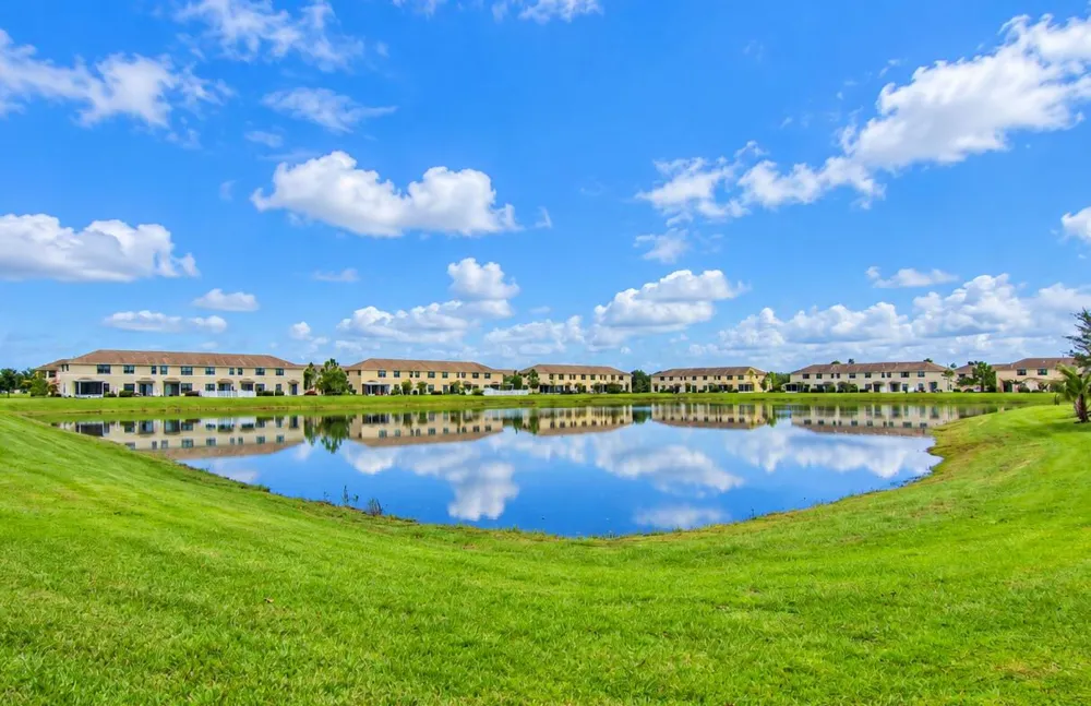 9954 E Villa Circle Vero Beach, FL 32966