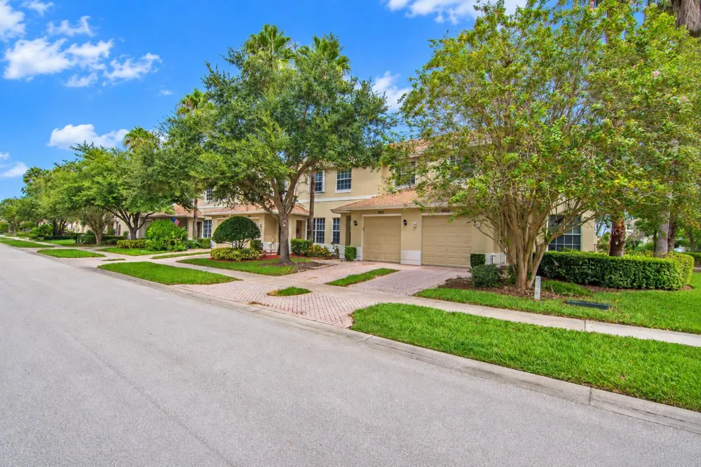 9954 E Villa Circle Vero Beach, FL 32966