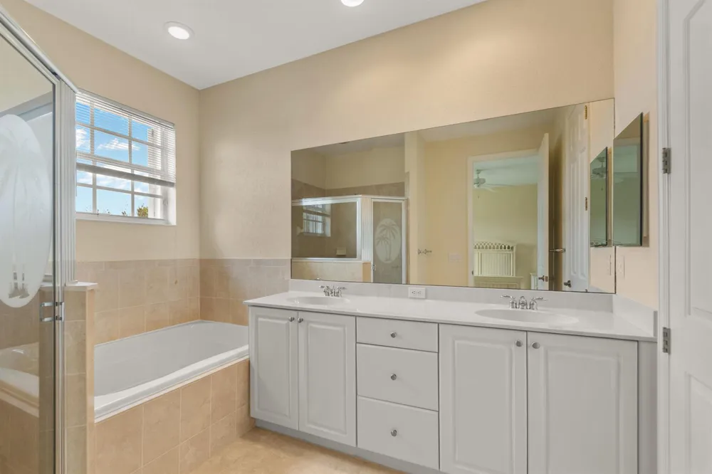 9954 E Villa Circle Vero Beach, FL 32966