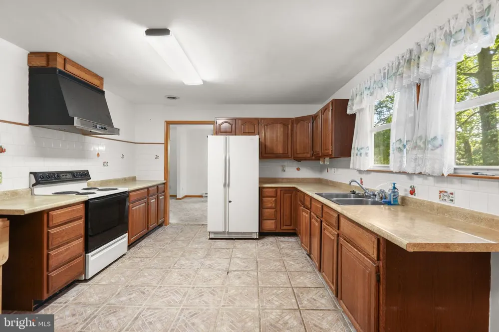 871 SHORE ACRES ROAD Arnold, MD 21012