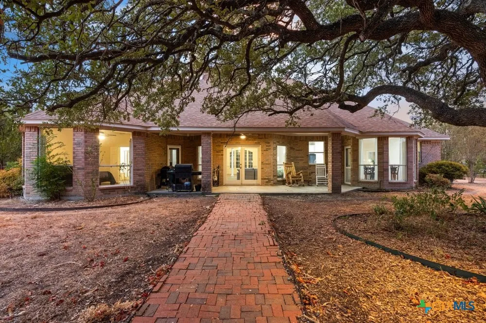 701 Olde Oaks Drive Temple, TX 76502