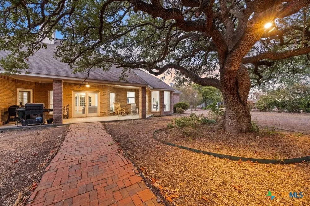 701 Olde Oaks Drive Temple, TX 76502