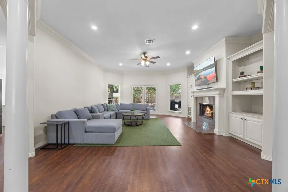 701 Olde Oaks Drive Temple, TX 76502