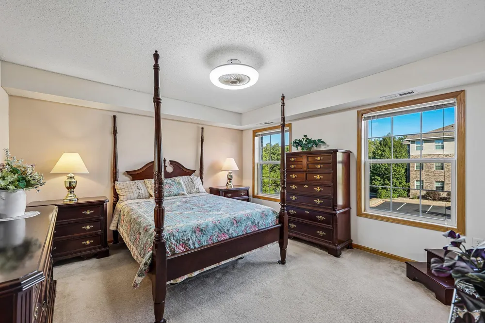 15550 Linnet Street NW #1-210 Andover, MN 55304