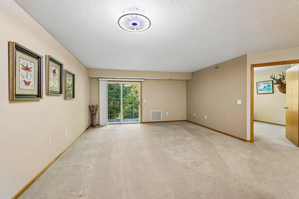 15550 Linnet Street NW #1-210 Andover, MN 55304