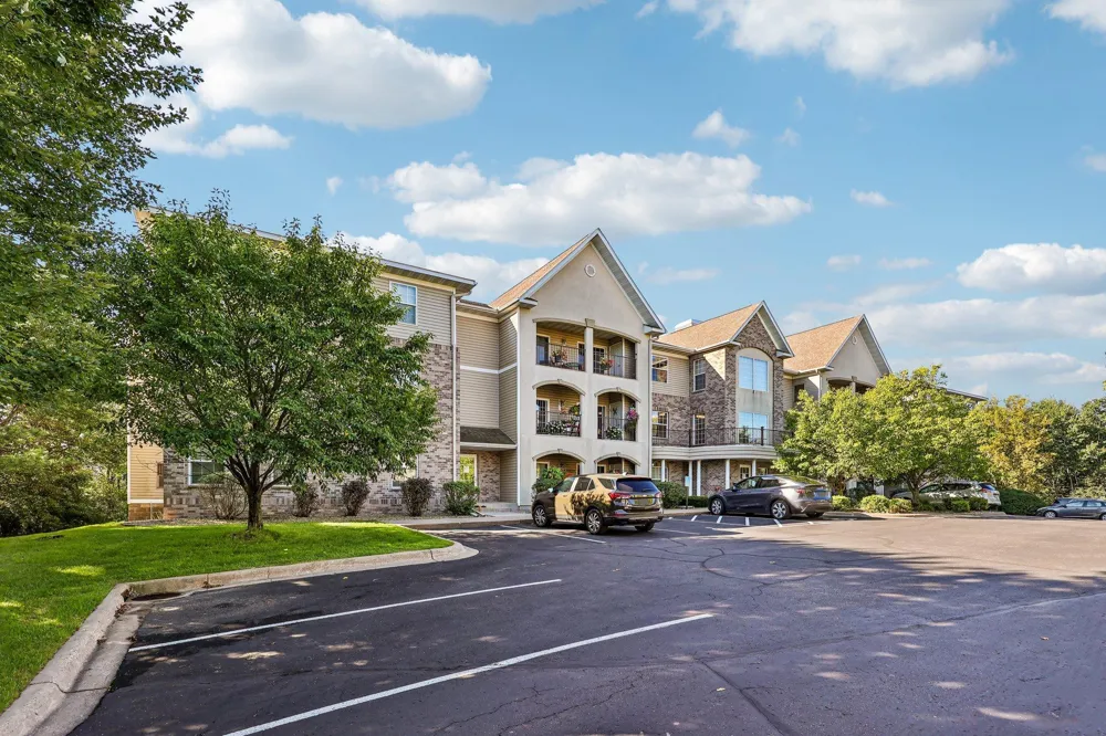 15550 Linnet Street NW #1-210 Andover, MN 55304