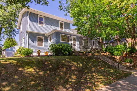 3906 Tyler Street NE