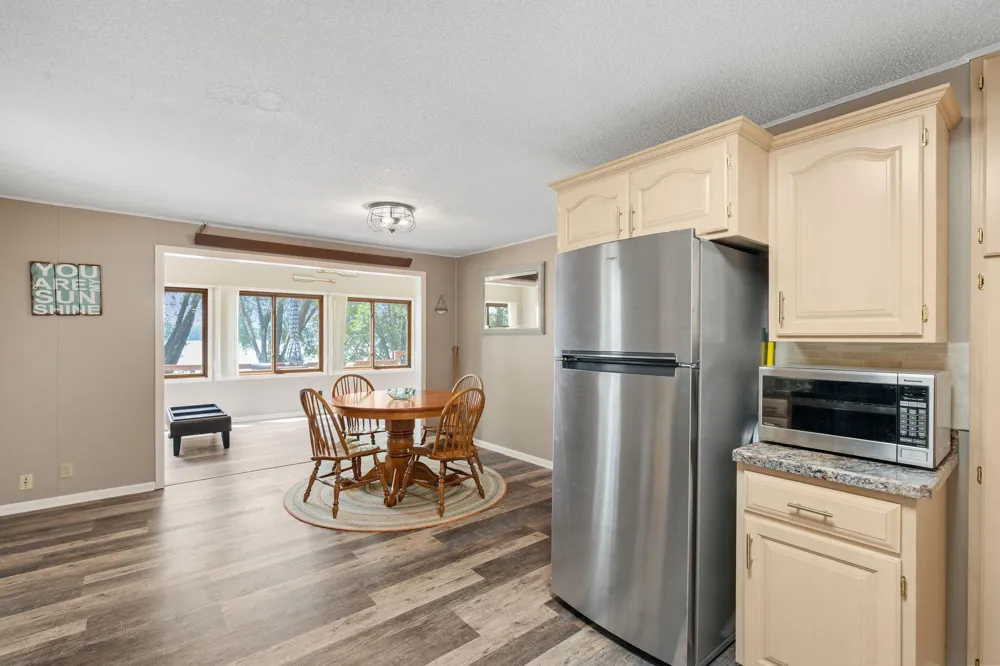 11426 54th Street Clear Lake, MN 55319