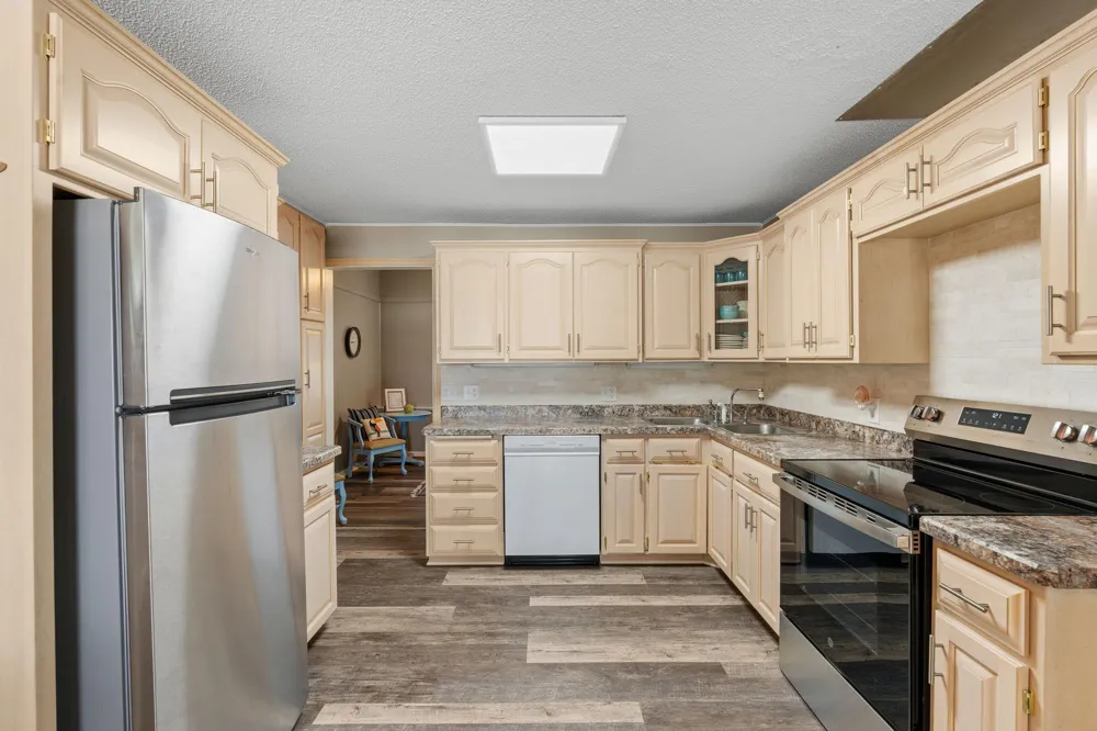 11426 54th Street Clear Lake, MN 55319