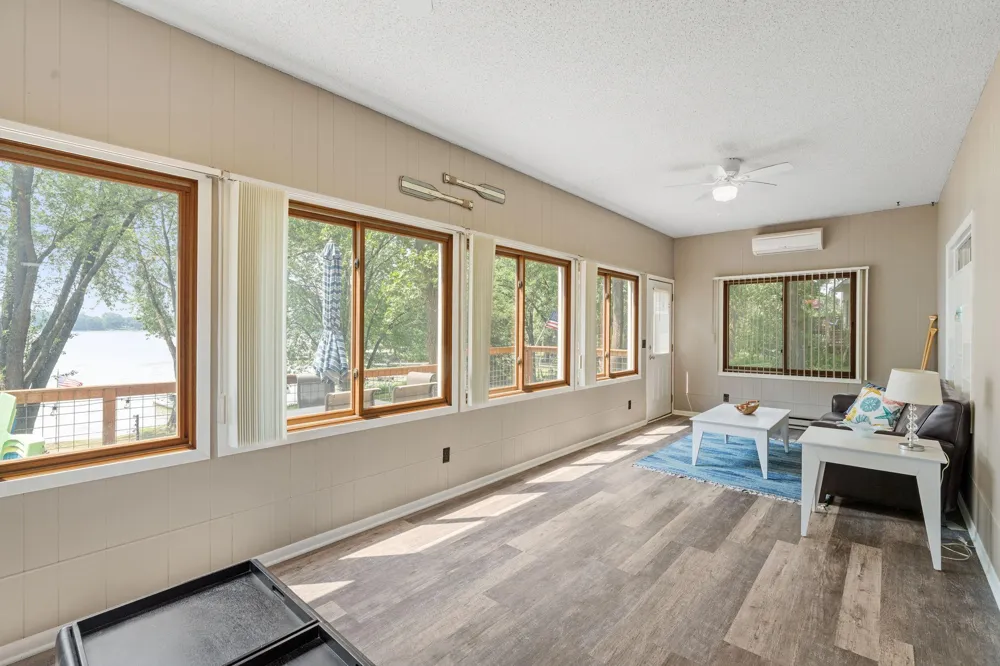 11426 54th Street Clear Lake, MN 55319