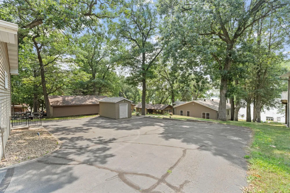 11426 54th Street Clear Lake, MN 55319