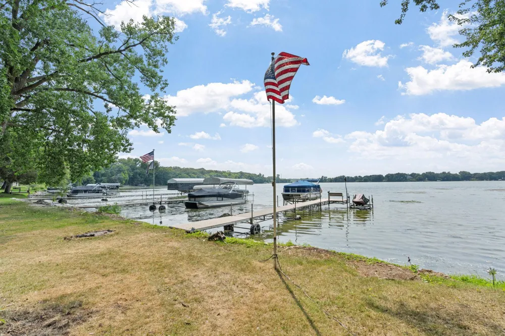 11426 54th Street Clear Lake, MN 55319