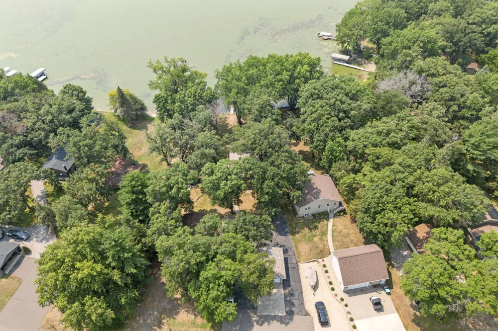 11426 54th Street Clear Lake, MN 55319