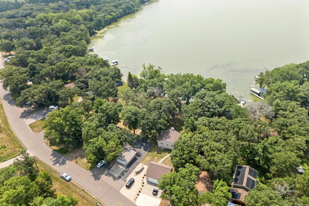 11426 54th Street Clear Lake, MN 55319