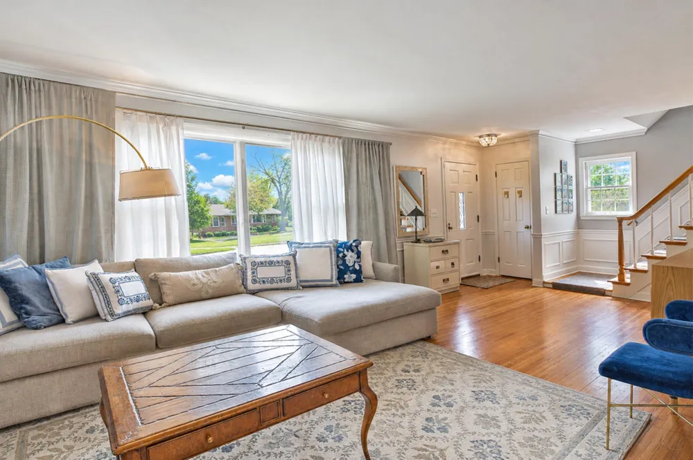 823 Memorial Parkway SW Rochester, MN 55902