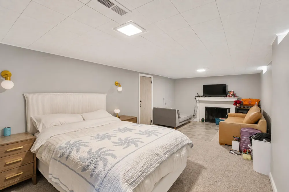 823 Memorial Parkway SW Rochester, MN 55902