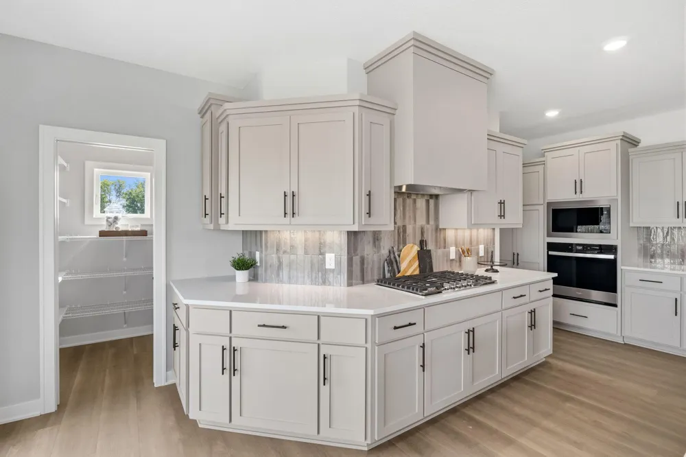 3721 Elliana Place Shakopee, MN 55379