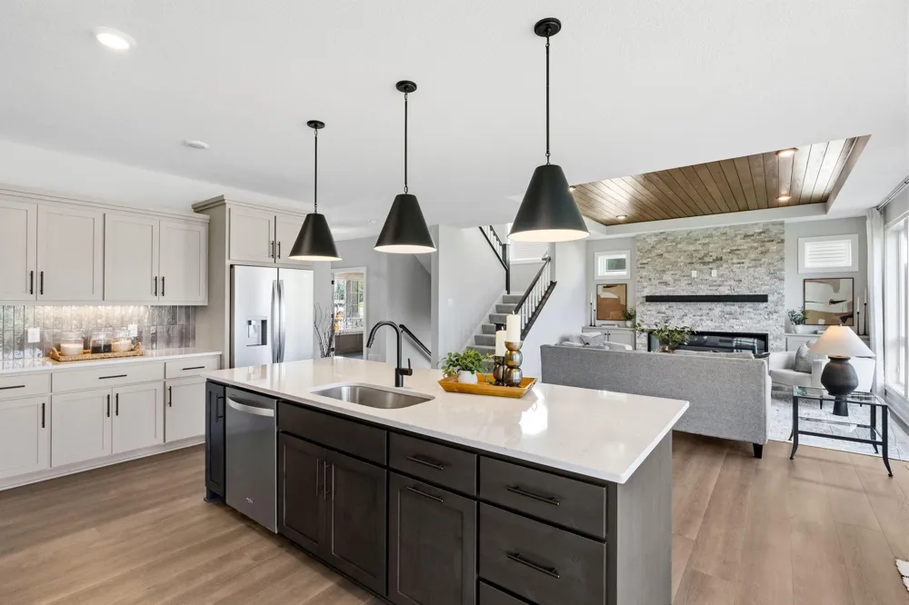 3721 Elliana Place Shakopee, MN 55379