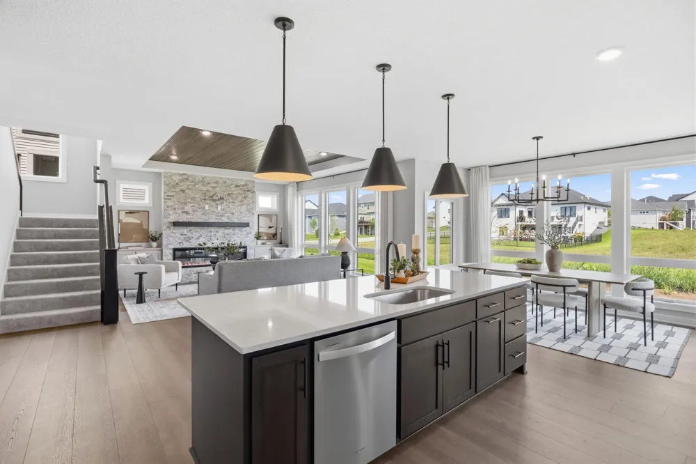 3721 Elliana Place Shakopee, MN 55379