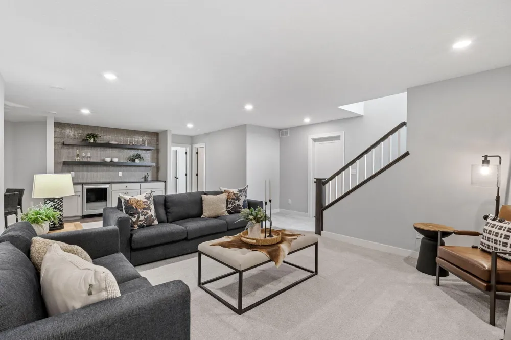3721 Elliana Place Shakopee, MN 55379