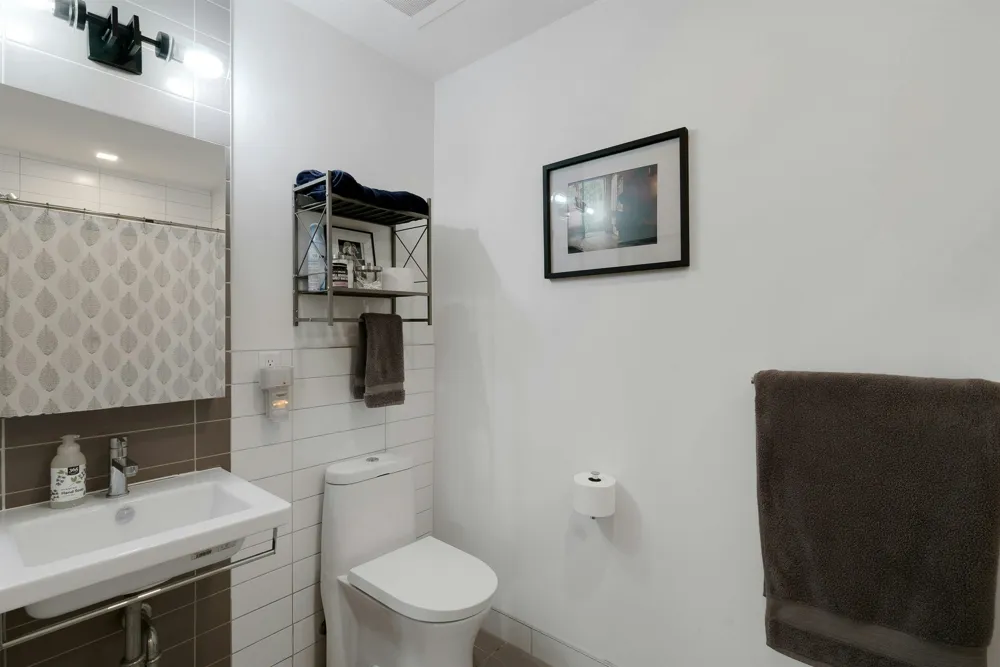 380 NEWARK AVE Jersey City, NJ 07302