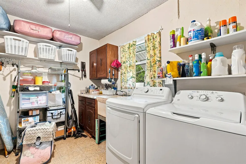 1681 SE 14TH STREET Stuart, FL 34996