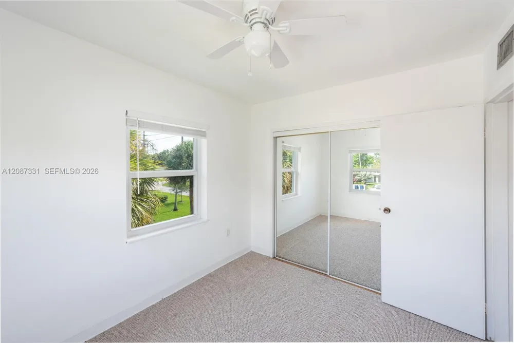 5471 SW 78th St #16D Miami, FL 33143