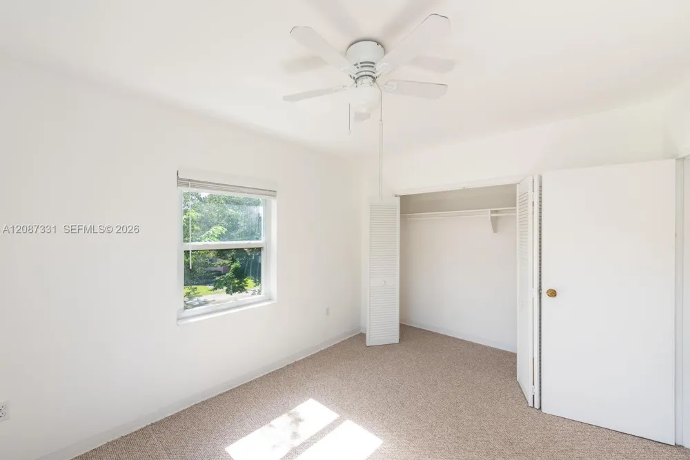 5471 SW 78th St #16D Miami, FL 33143