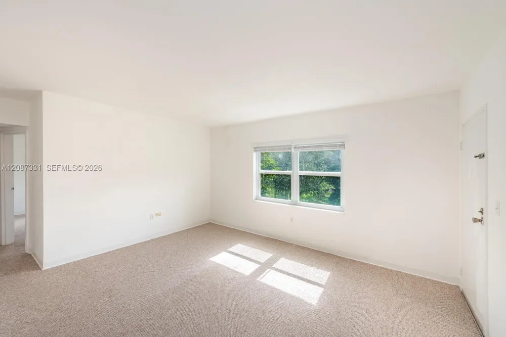 5471 SW 78th St #16D Miami, FL 33143
