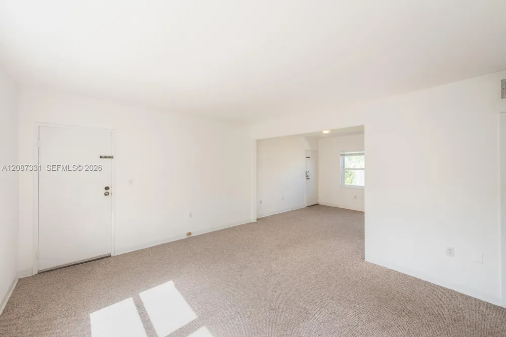 5471 SW 78th St #16D Miami, FL 33143