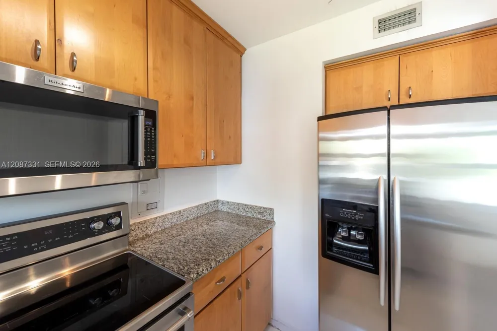 5471 SW 78th St #16D Miami, FL 33143