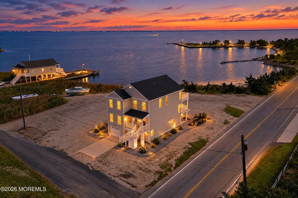 307 Ohanlon Avenue Bayville, NJ 08721