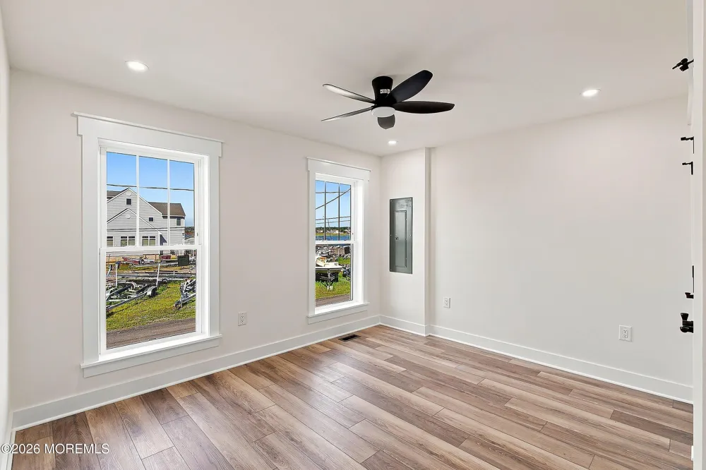 307 Ohanlon Avenue Bayville, NJ 08721