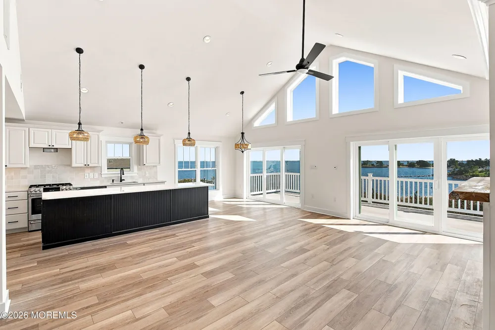307 Ohanlon Avenue Bayville, NJ 08721