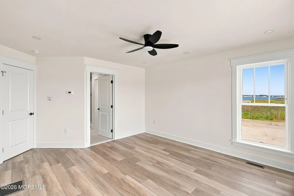 307 Ohanlon Avenue Bayville, NJ 08721