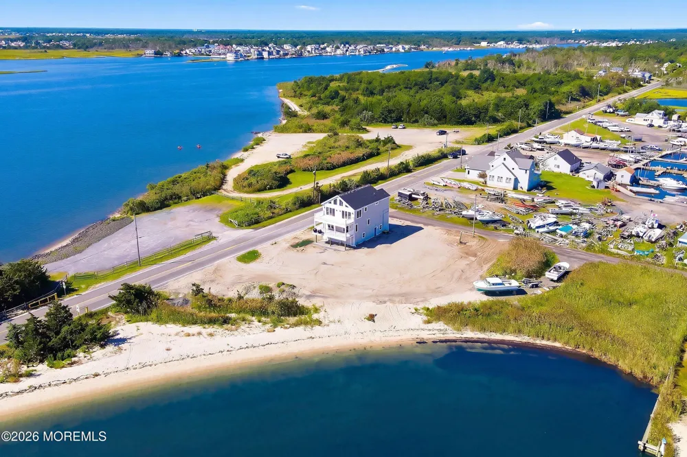 307 Ohanlon Avenue Bayville, NJ 08721