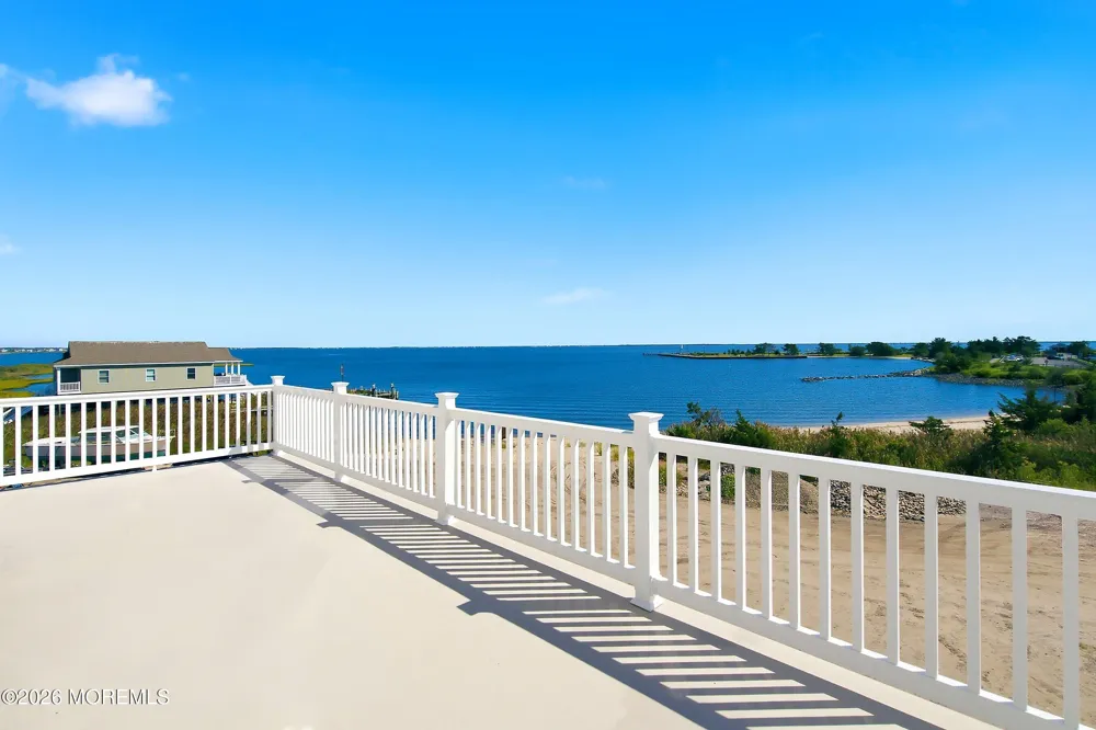 307 Ohanlon Avenue Bayville, NJ 08721