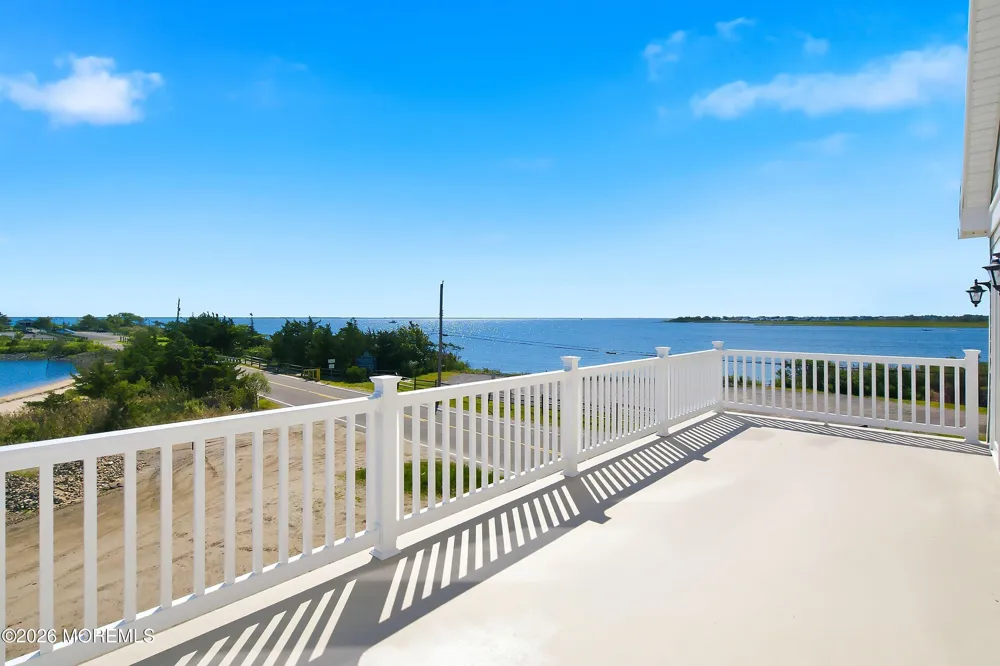 307 Ohanlon Avenue Bayville, NJ 08721