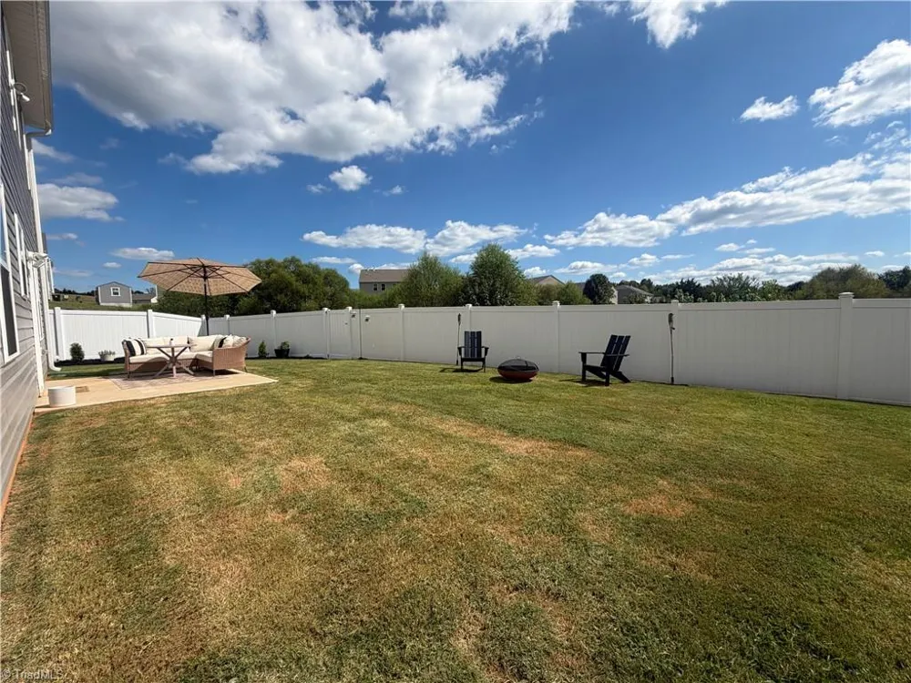 6947 Saddlebred Drive Trinity, NC 27370