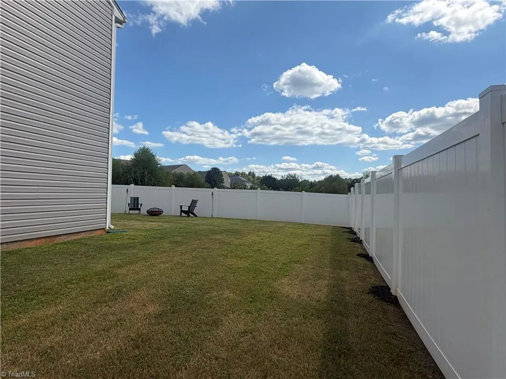 6947 Saddlebred Drive Trinity, NC 27370